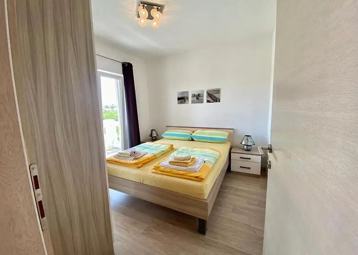 Janja Apartament *